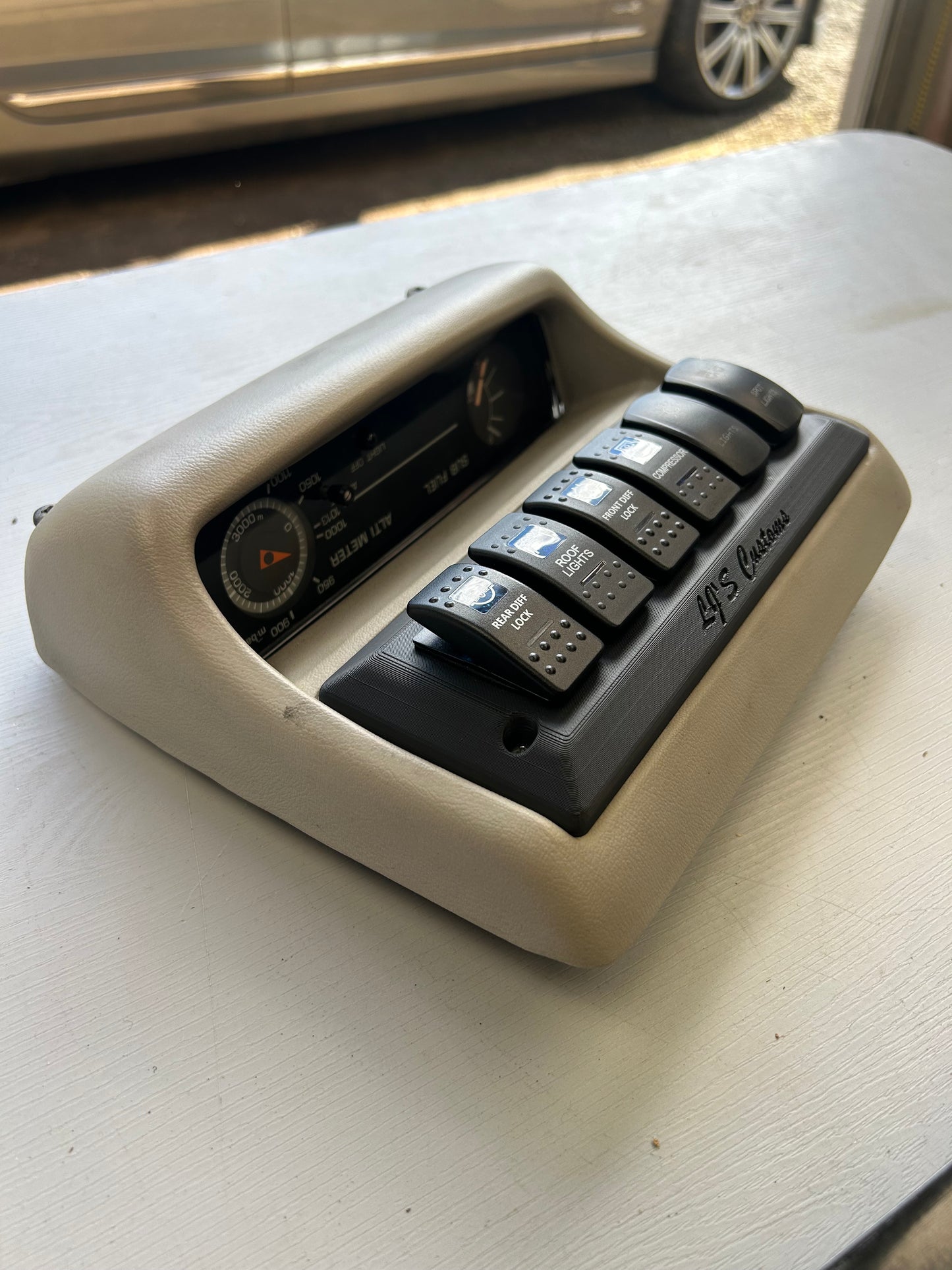 80 Series Roof Switch Panel